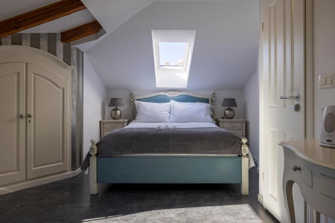 Deluxe Double Room - Attic