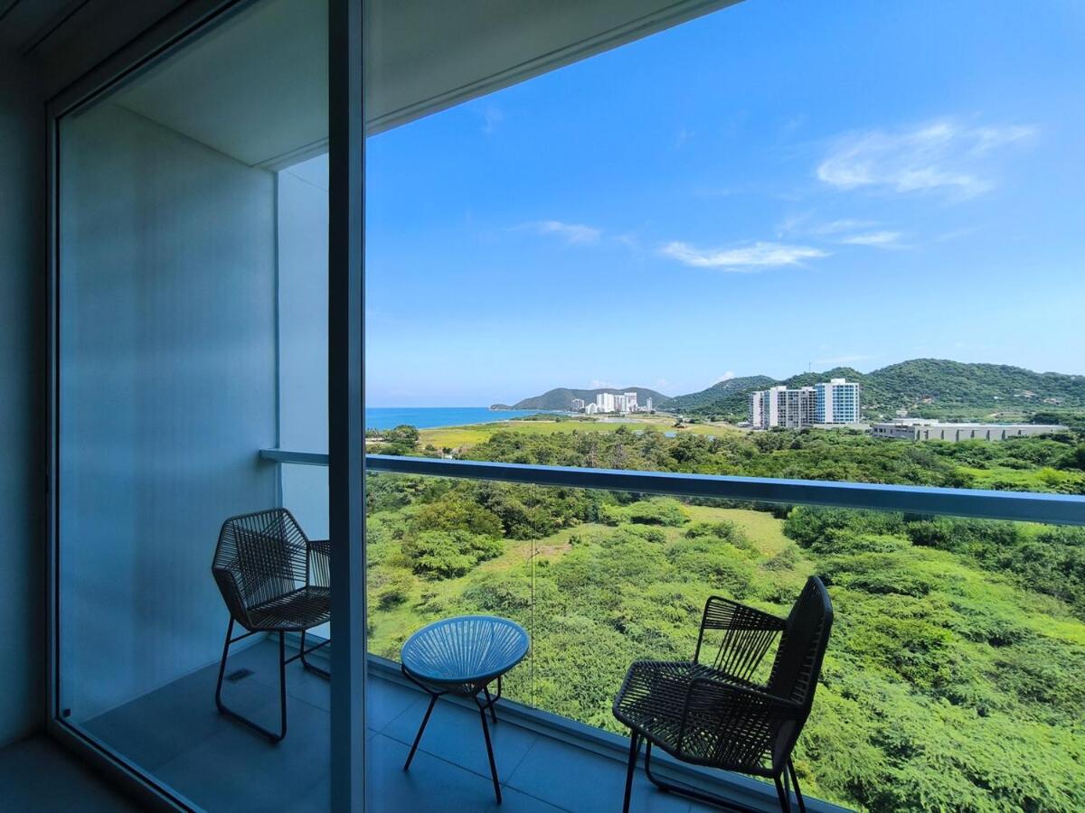 Loft balcony overlooking the sea beach 100 meters away - B&B