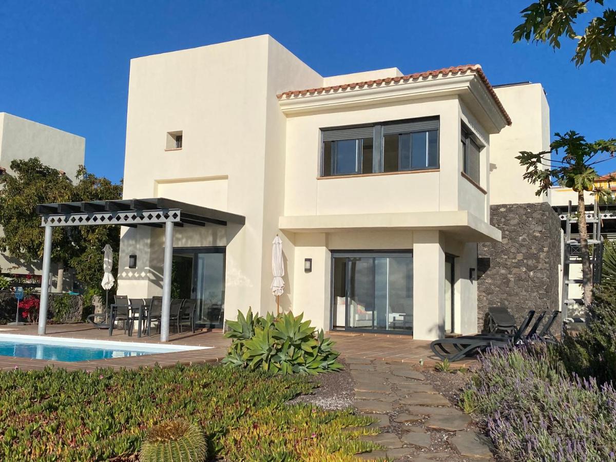 Casa La Sabina - Luxury Villa On The Balcony of The Atlantic - Minimum Period 7 Days - B&B