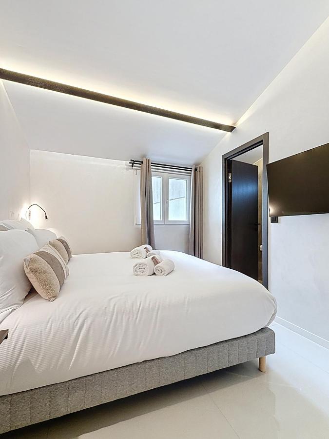 6 bedroom duplex apartment, private pool and terrace