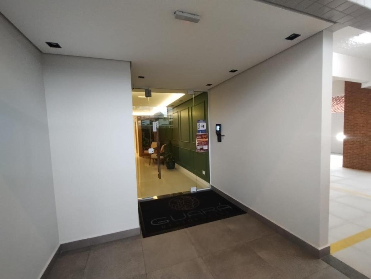 Apartamento Novo na Praia da Guilhermina com Ar Condicionado, Estacionamento Gratuito e WiFi - Chambres d'hôtes Praia Grande