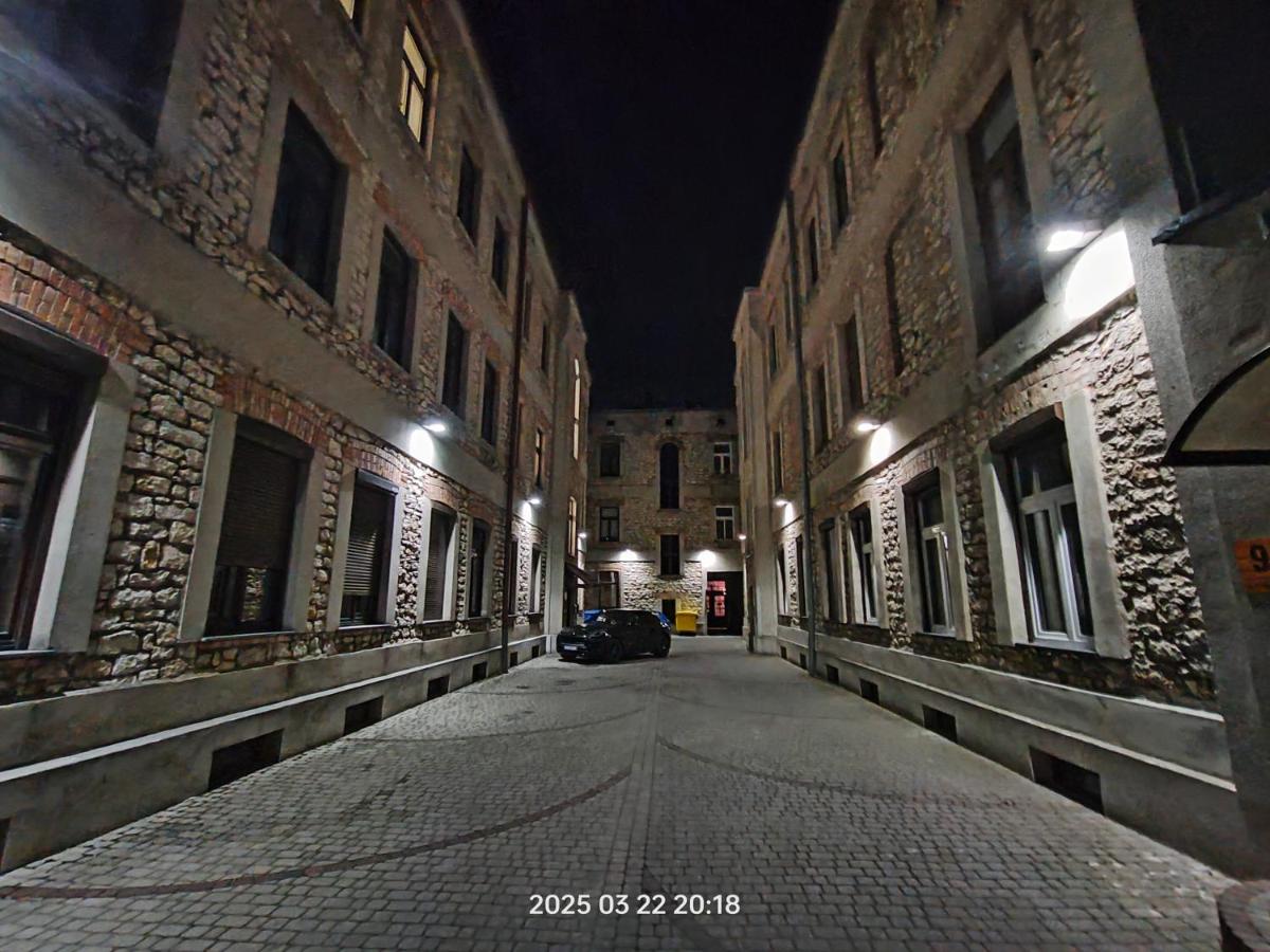 Nowe - PERŁA ŚRÓDMIEŚCIA & Free Parking 48m2 - Bed and Breakfast