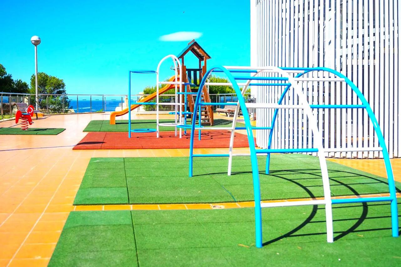 NEW TORRASSA Planet Costa Dorada - B&B