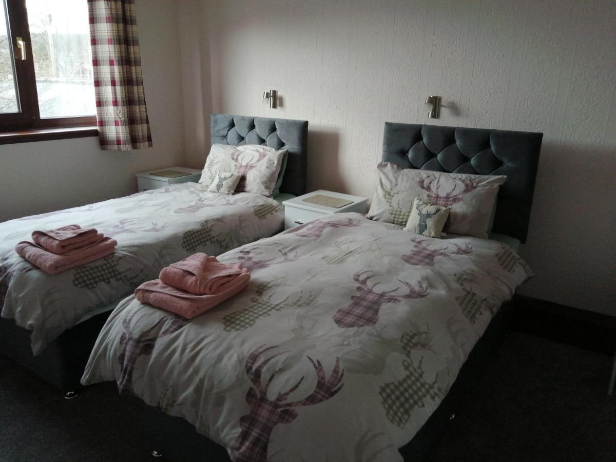 Tweepersoonskamer met 2 Aparte Bedden