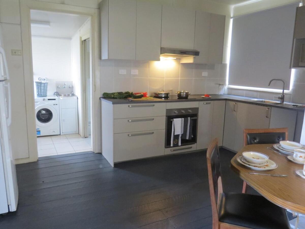 Humble family or workers accom - B&B Bombala