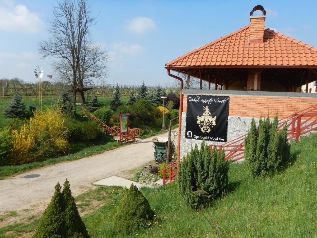 B&B Opatovská Nová Ves - Penzión Rodinné Vinárstvo Ďurík - Bed and Breakfast Opatovská Nová Ves