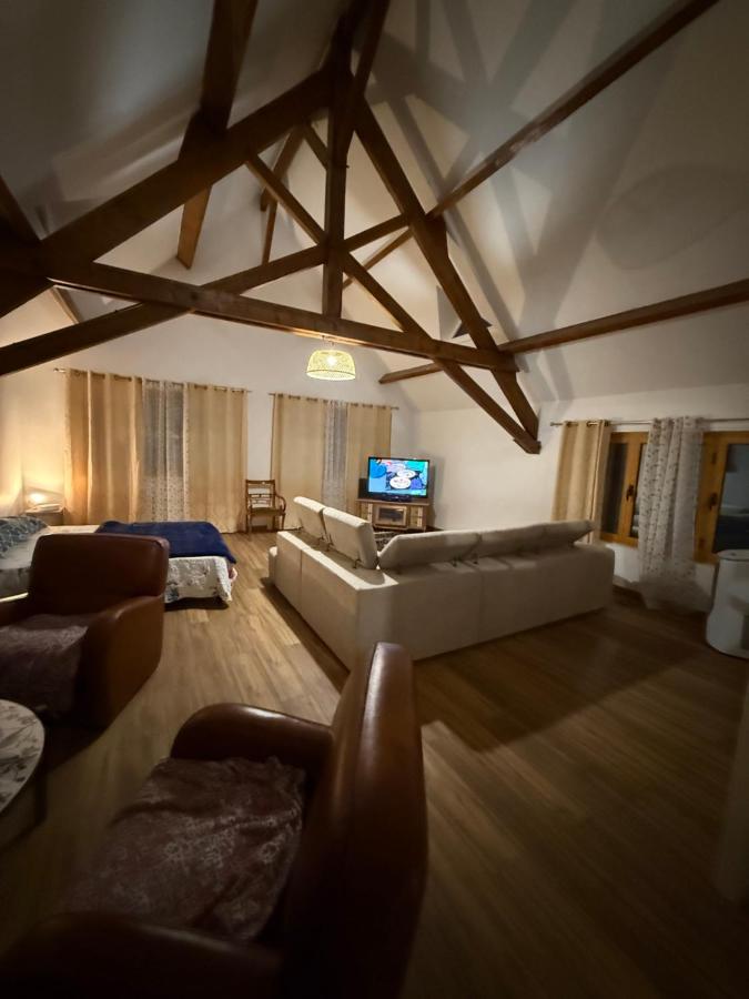 Chambre dans une Ecurie - Bed and Breakfast