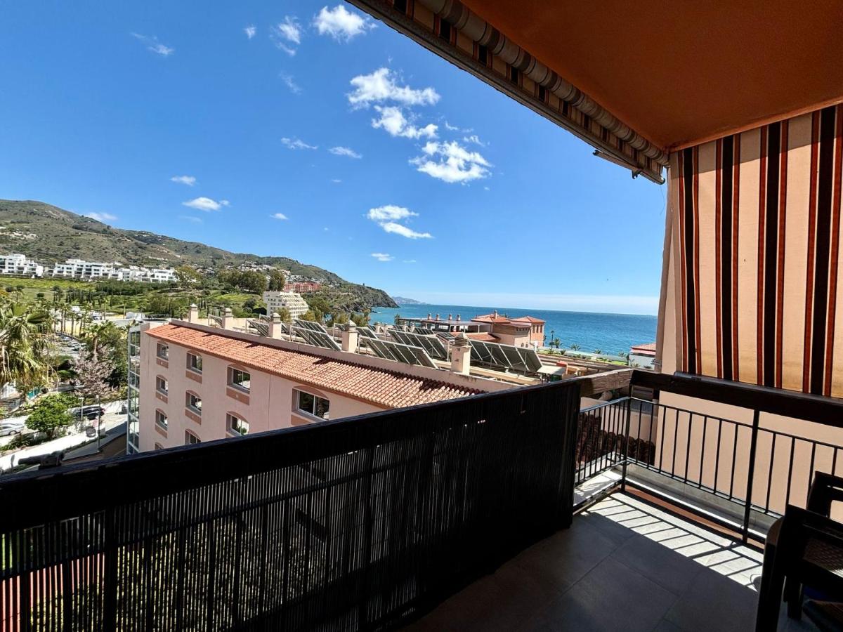Playa, parque y terraza en Almuñecar - B&B