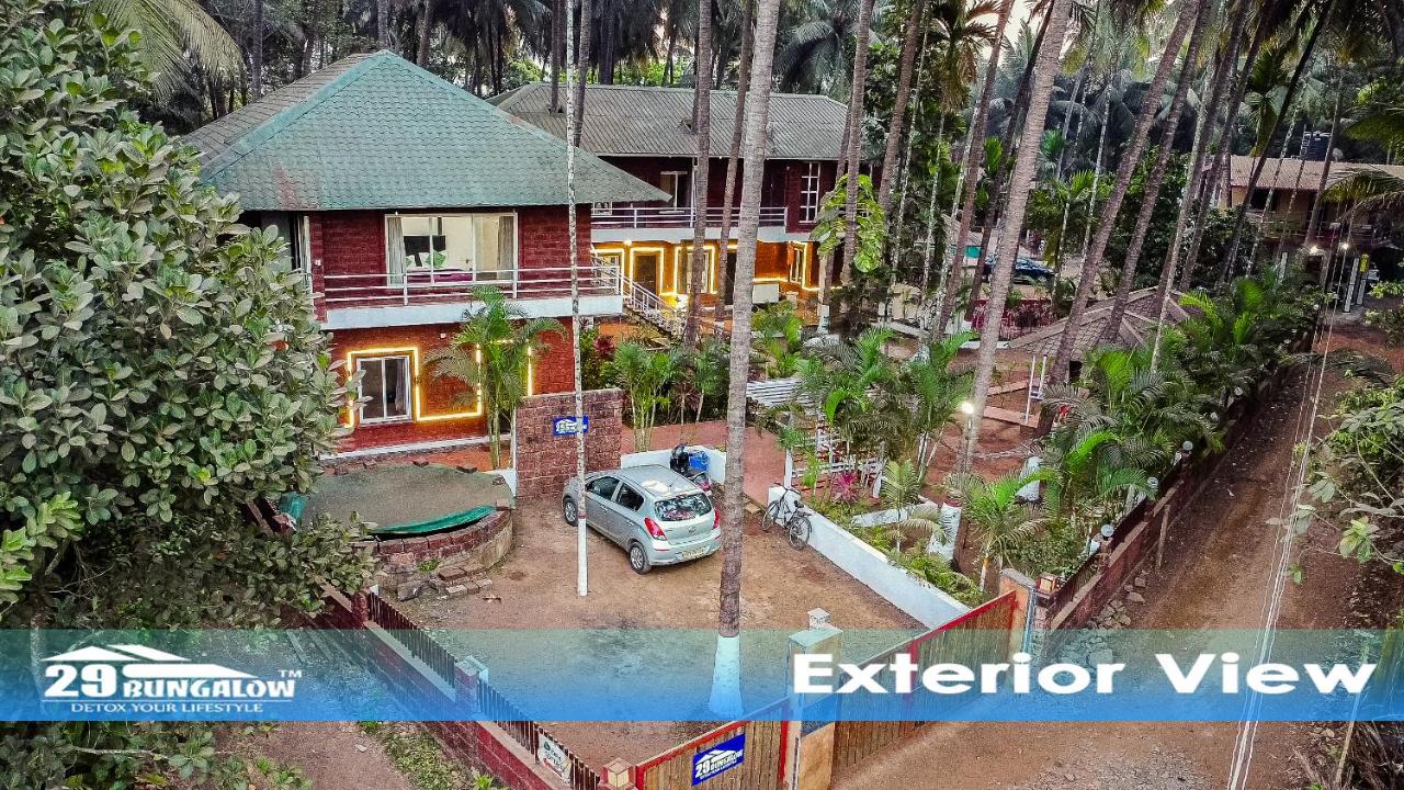 Sea breeze Private Pool Villa - alibaug by 29 Bungalow - B&B Nāgaon