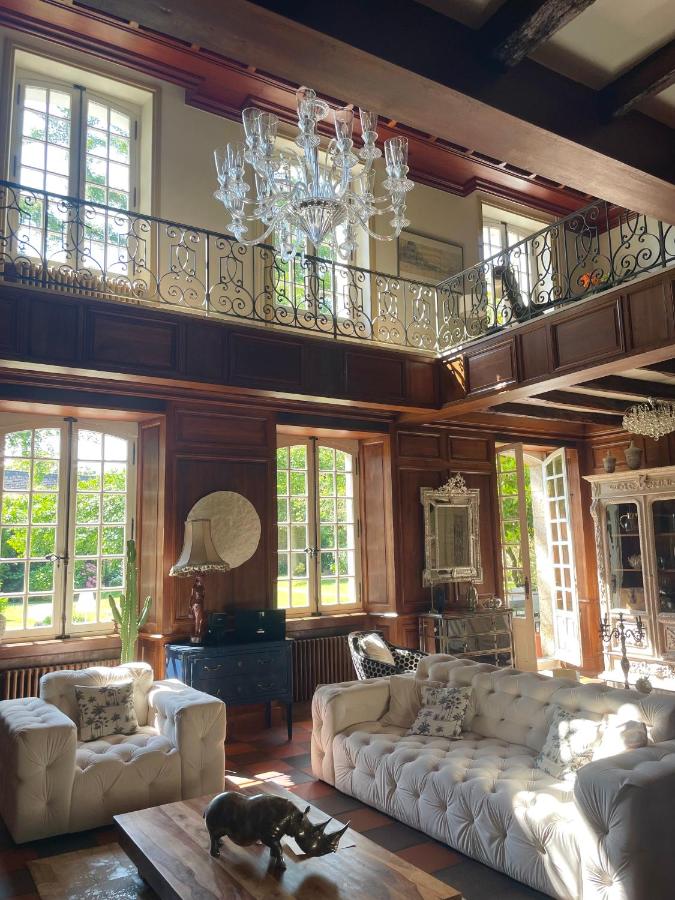 LA MEFFRAIS 1741 - Manoir d'hôtes avec Parking Privé - 3 minutes de Dinan - B&B Dinan