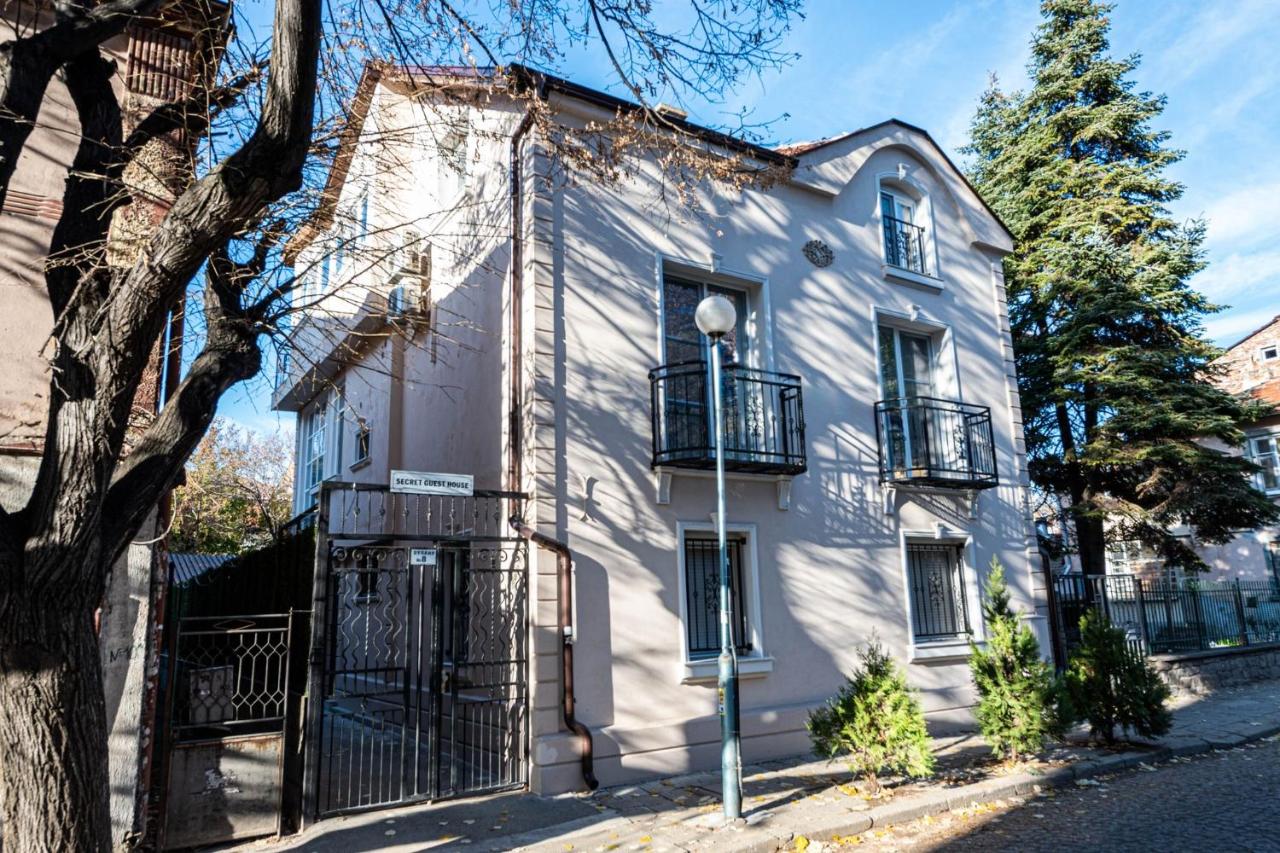 Secret Guest House - B&B