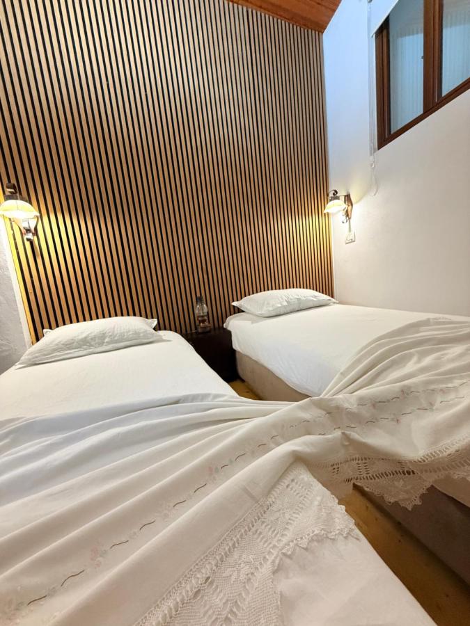 Economy Twin Room