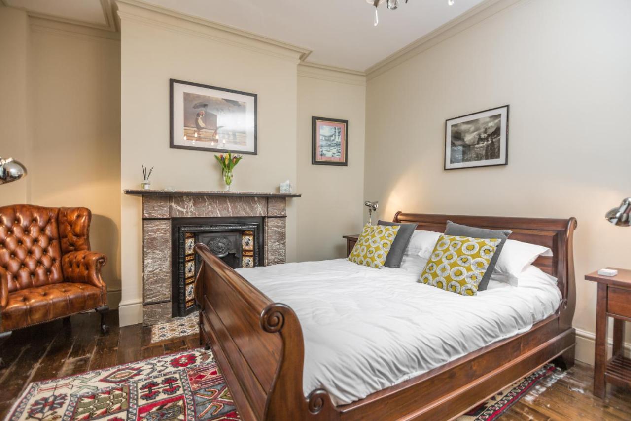 Deluxe King Room (St Aidan)