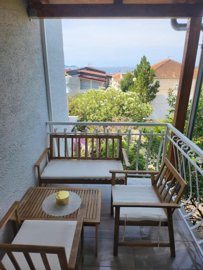 Oleander Apartment 2 in Pakoštane - B&B Pakoštane