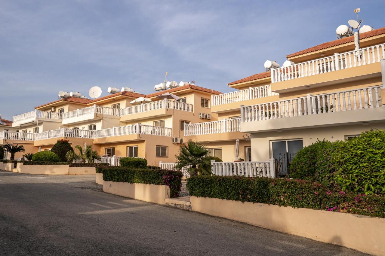 Nissi Beach Apartment - B&B