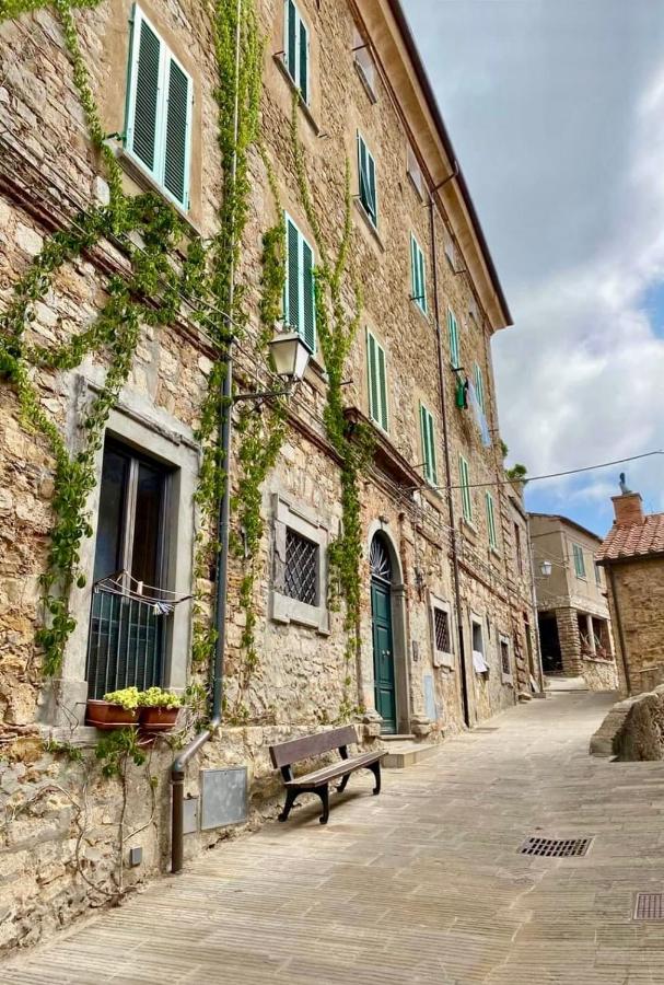 Bilocale vista mare nel borgo di Campiglia Marittima - Ferienwohnung Campiglia Marittima