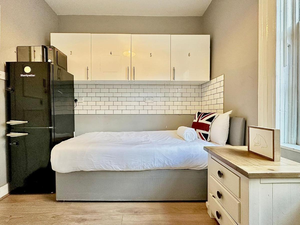 Edgware rooms - Ferienwohnung London