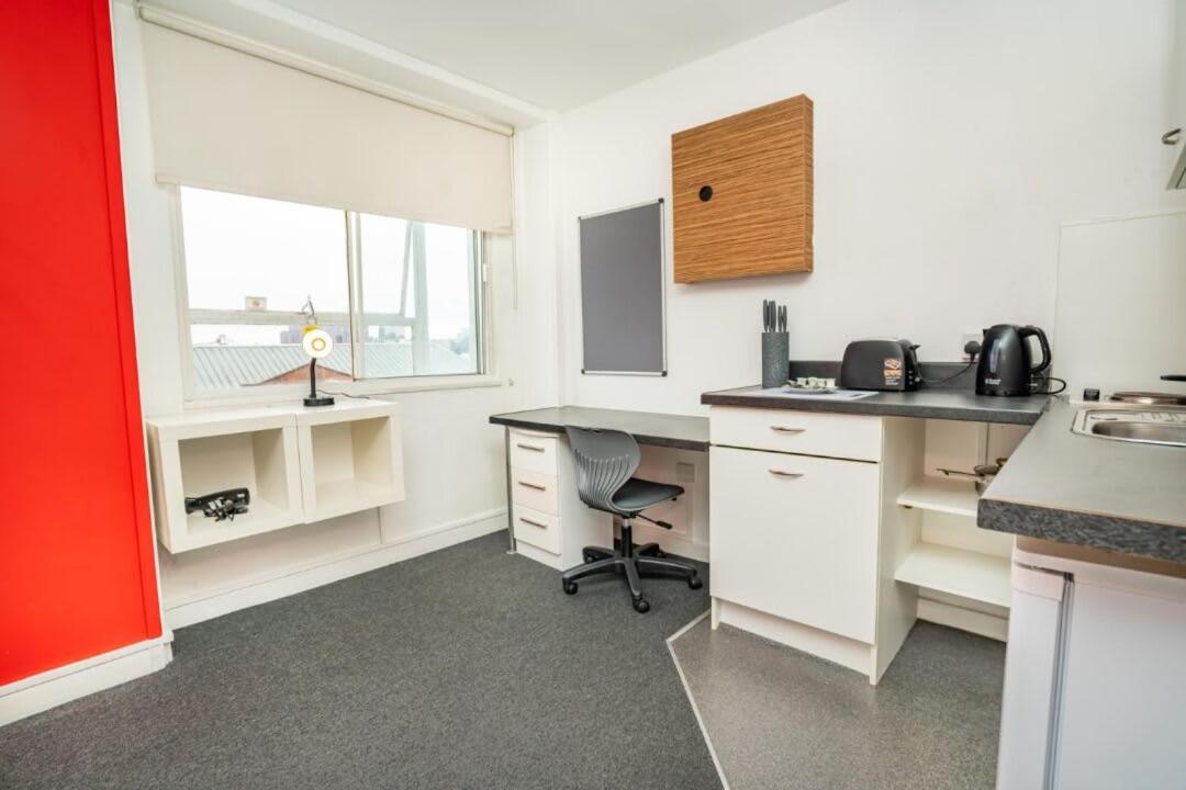Lovely Budget Studio in Coventry City Centre - B&B