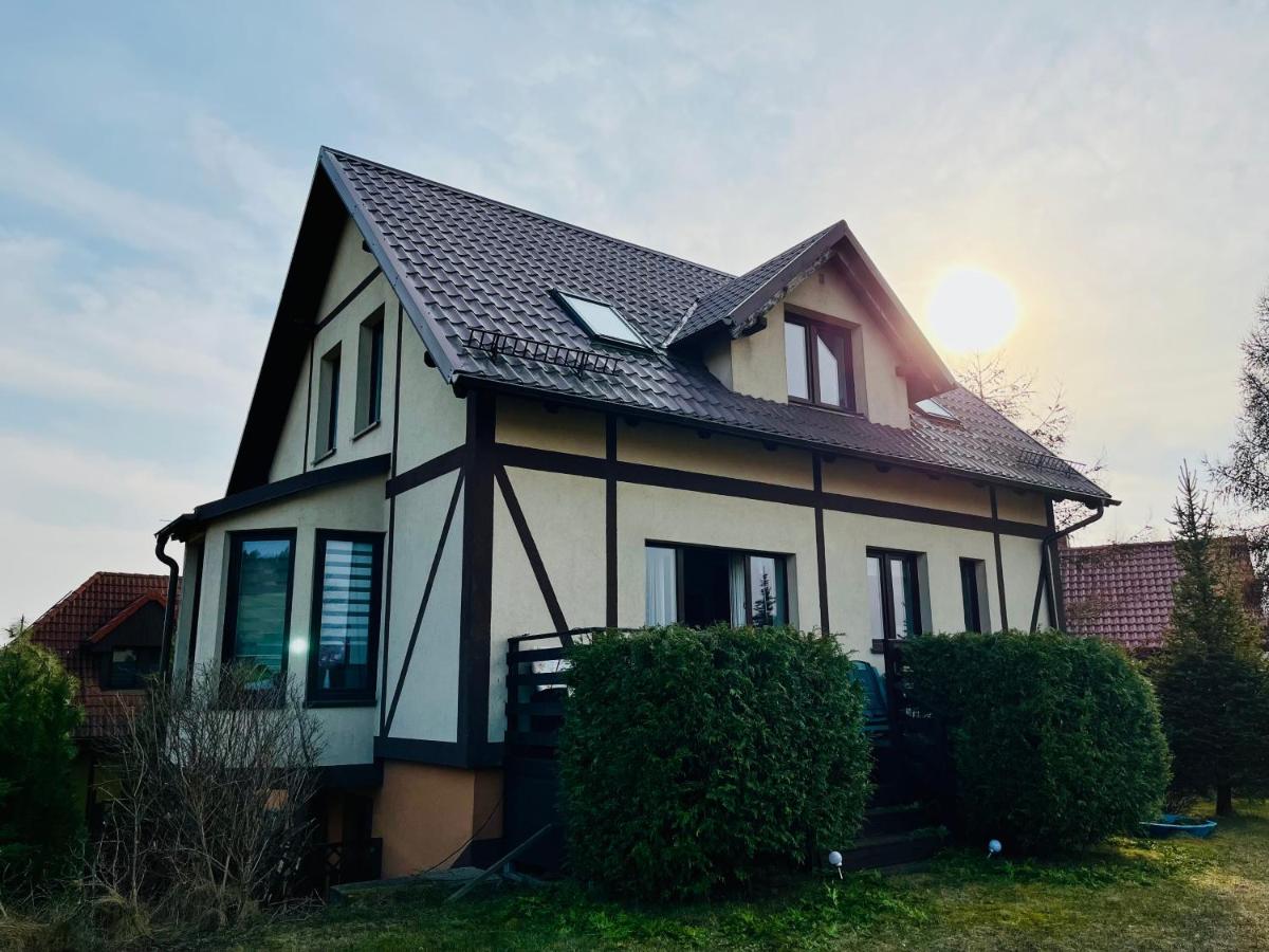 Dom na wzgórzu z widokiem na jezioro - B&B