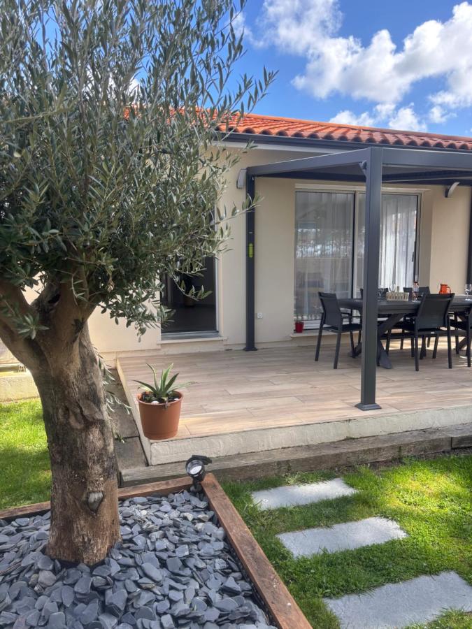 Maison neuve classement 3 étoiles avec accès privé piste cyclable, 6 personnes - B&B