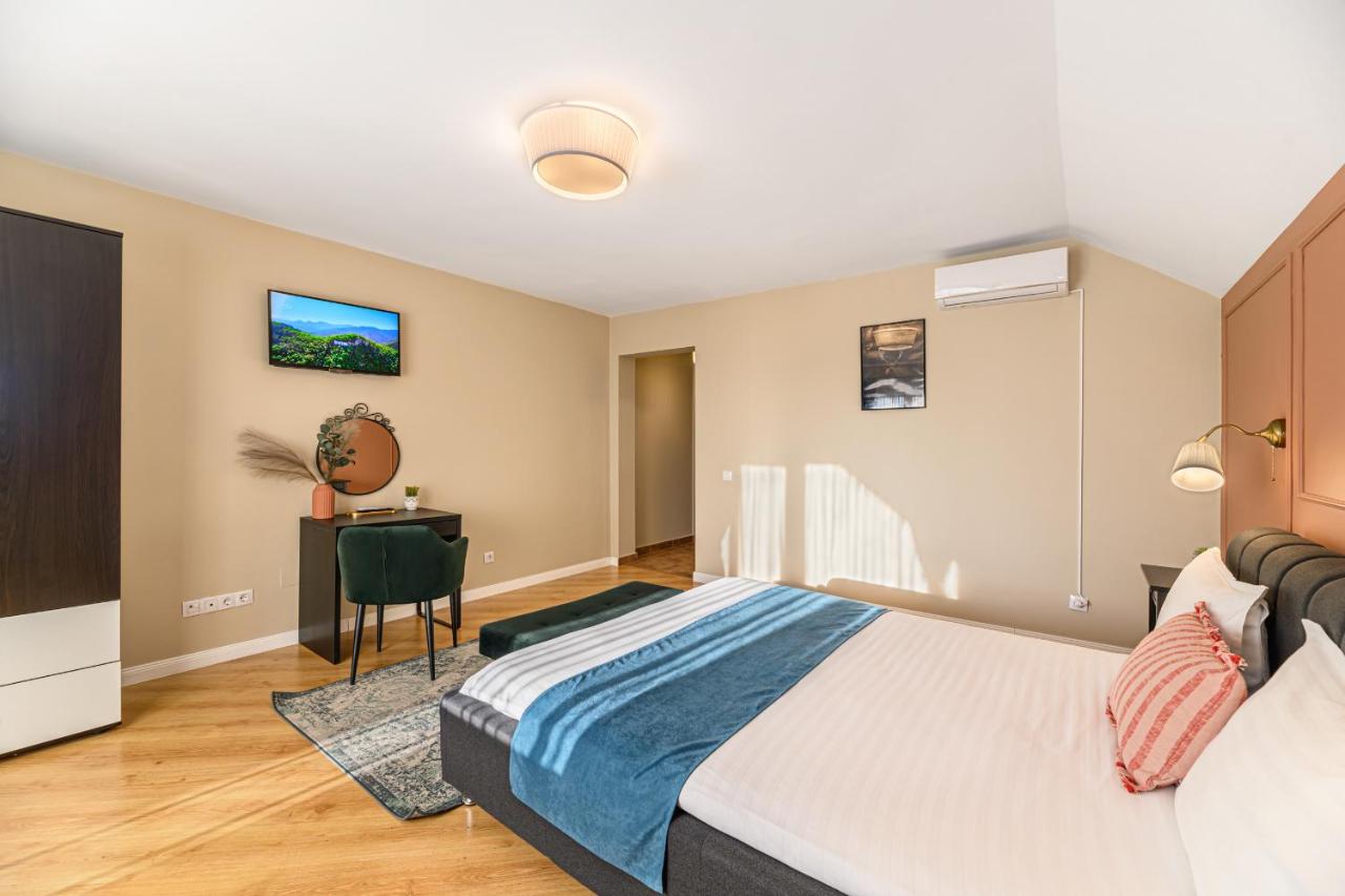 King Room with Balcony