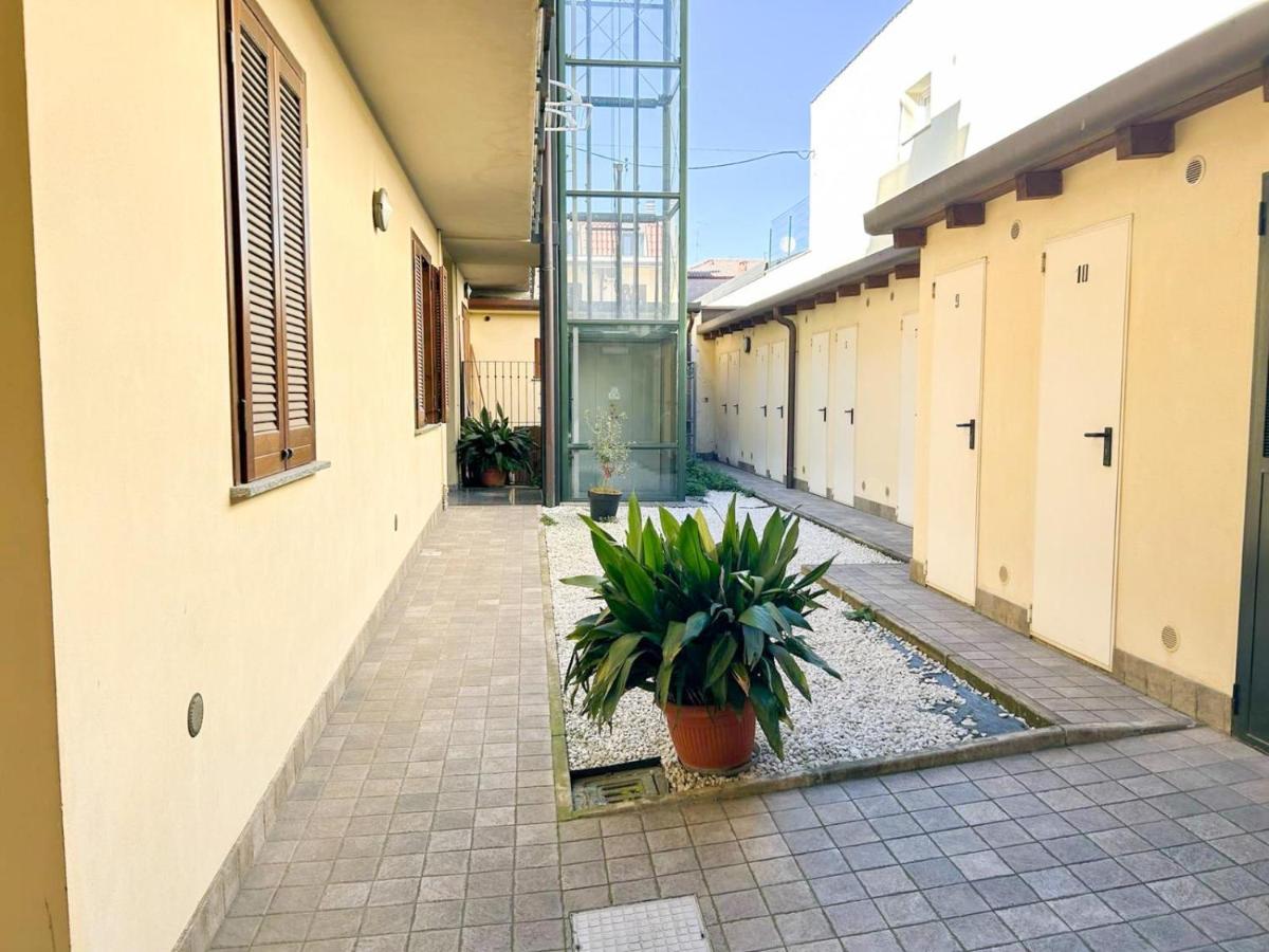 Villoresi 6 - Moderno appartamento con patio vicino Milano, Rho Fiera, Monza - Ferienwohnung