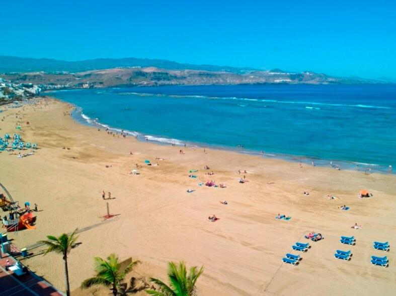 Apartment in Playa de Las Canteras, Playa Chica - Chambres d’hôtes Las Palmas de Gran Canaria