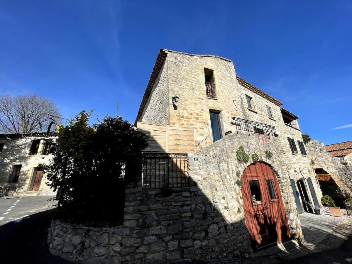 La Maison des Remparts - Bed and Breakfast Saint-Martin-de-Londres