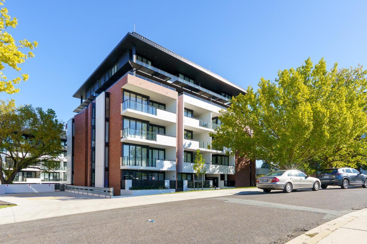 Stylish Urban Apartment Close to Manuka - Hosted by Canstay - B&B Griffith