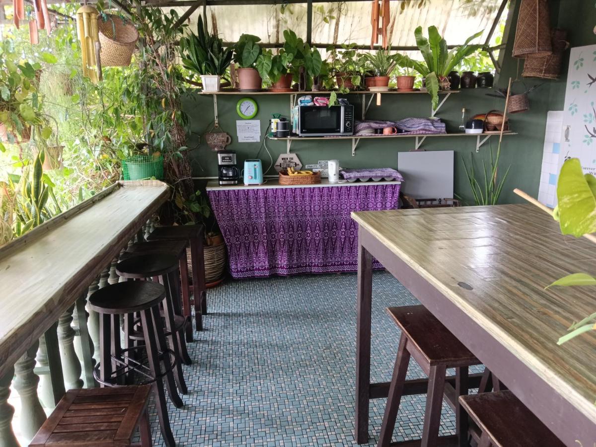 Tweepersoonskamer met Gedeelde Badkamer