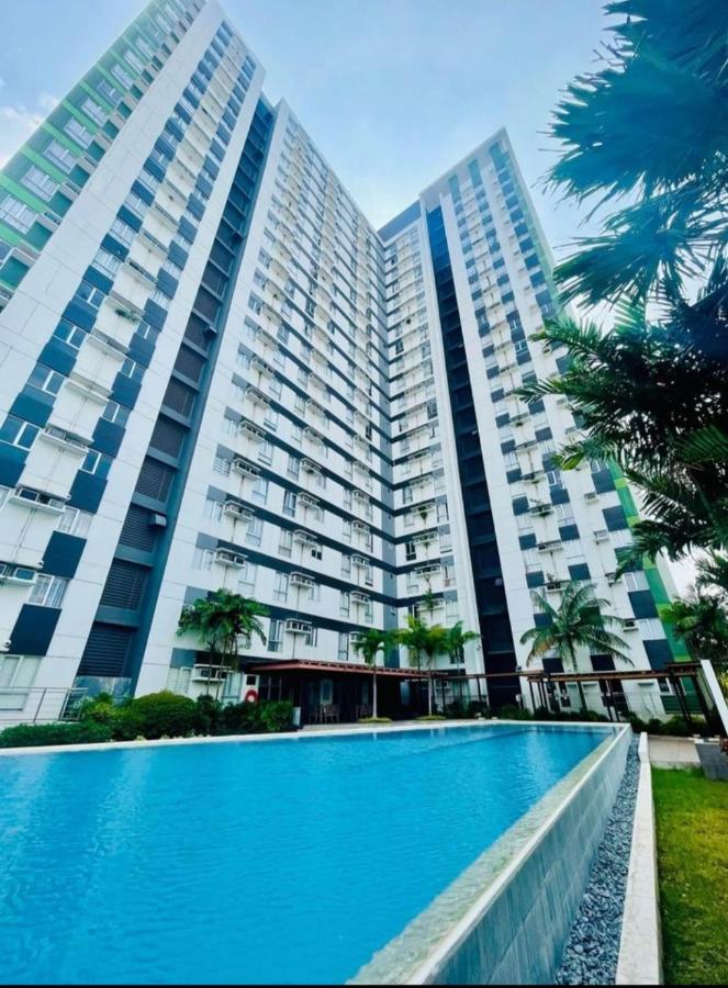 Centrio Tower Condo in Cagayan de Oro City near Ayala Mall - B&B Cagayan de Oro