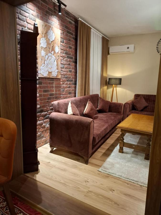 Grand Apartments2 - B&B Gjakovë