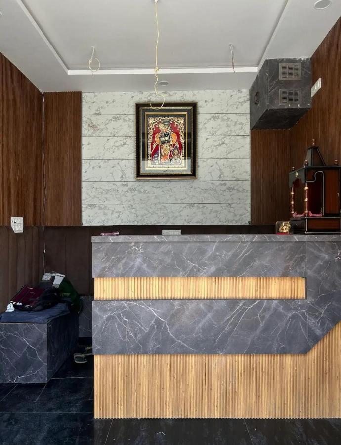 Madhav Guest House - Ferienwohnung Mathura