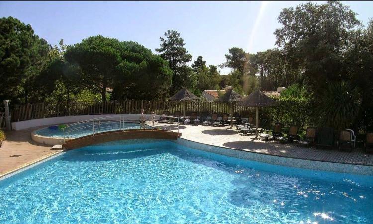 Le Victoria - Proche de la Plage - B&B