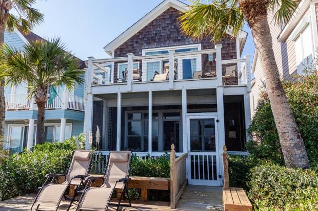 Ocean Point 43 by Wild Dunes, Oceanfront Home - B&B Isle of Palms