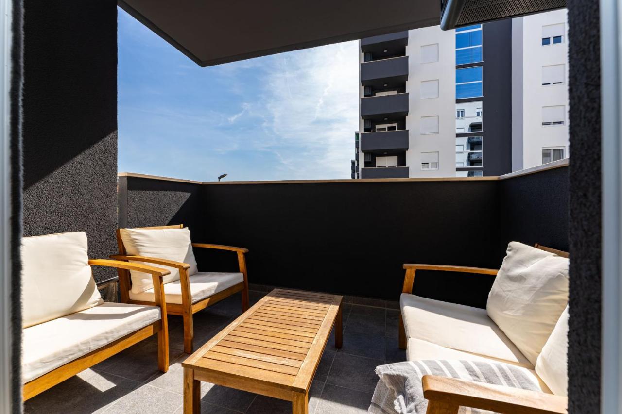 Flora & Dita with free private parking - B&B Zadar