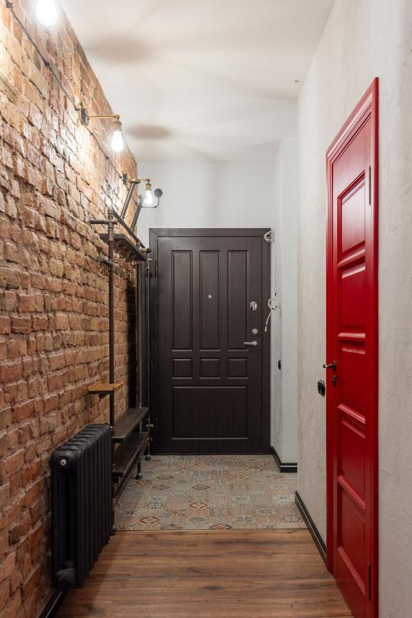 Industrial Style 2bd apartment in City Centre - Ferienwohnung Riga