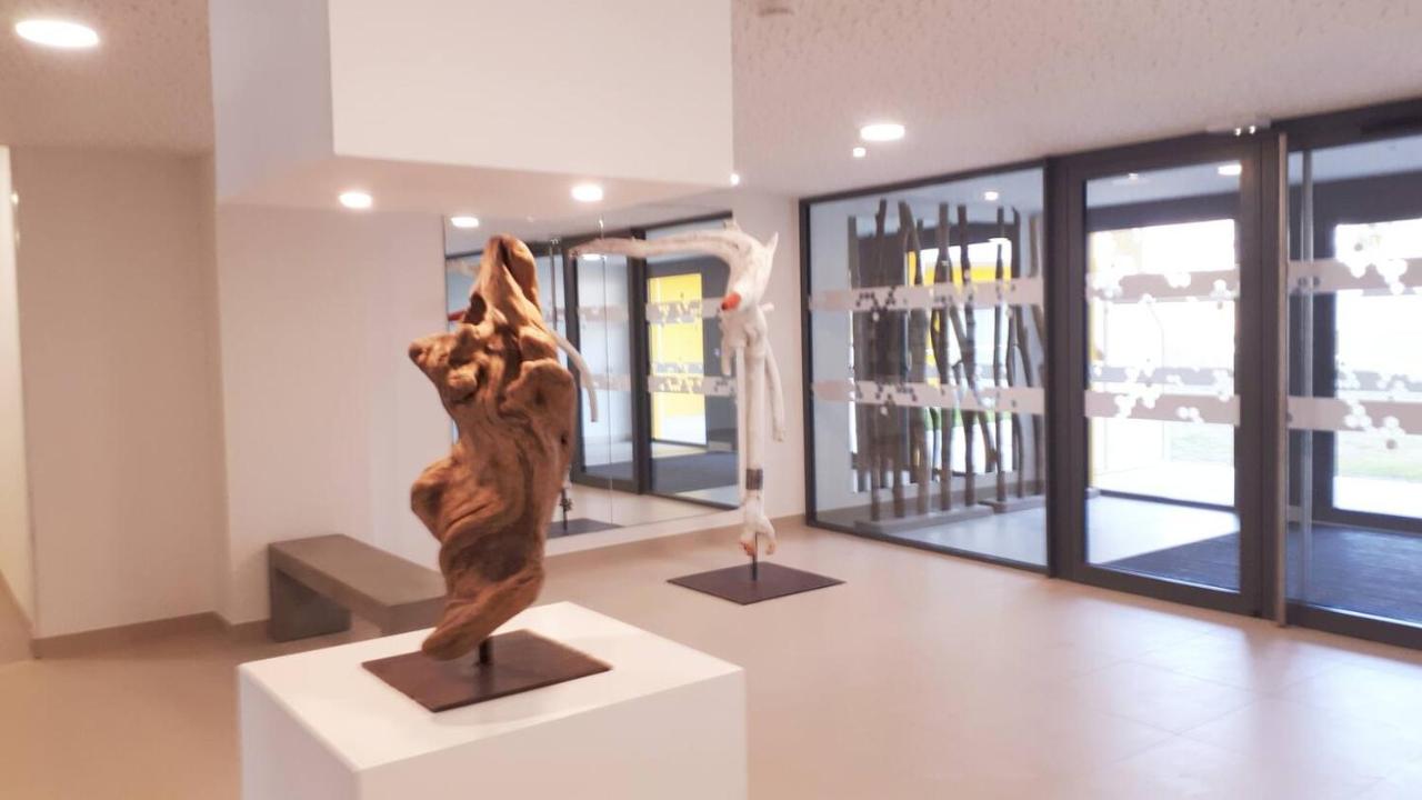 Superbe appartement neuf avec terrasse et parking privé - Ferienwohnung