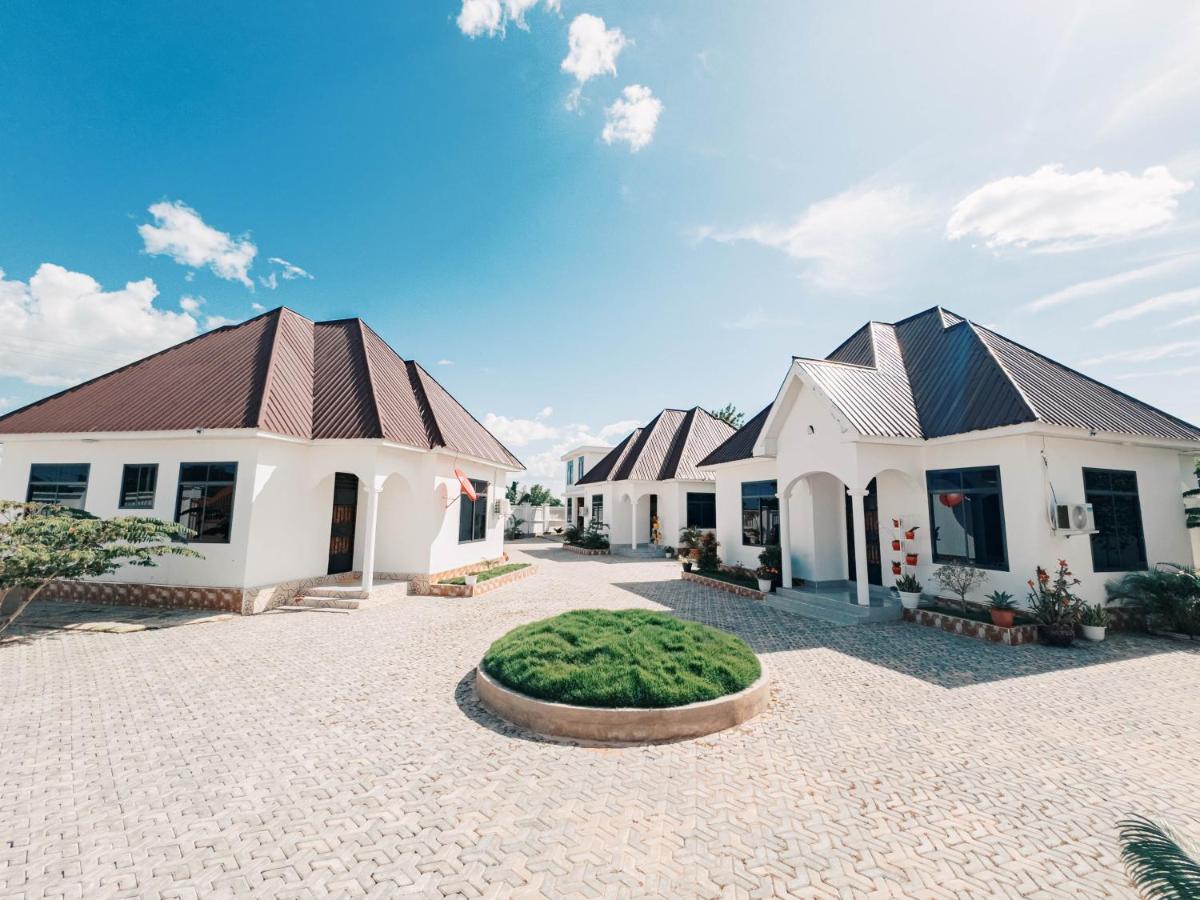 Omega Luxury Apartments - Chambres d’hôtes Tabora