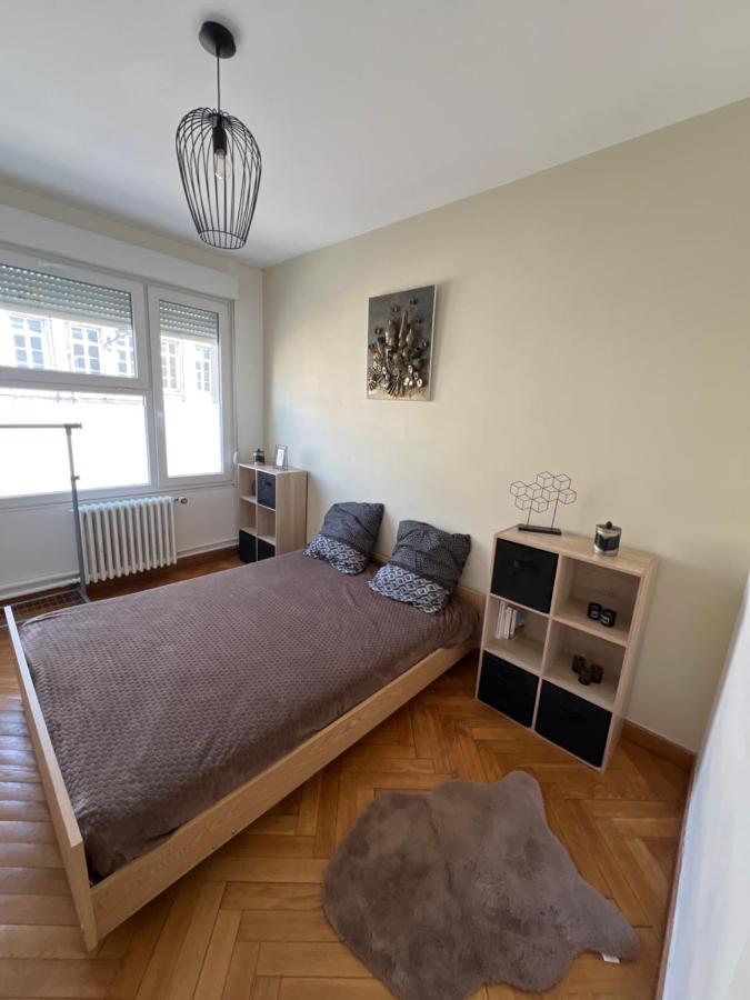 Centre ville 2 chambres 4voyageurs appartement rénové - B&B Valenciennes