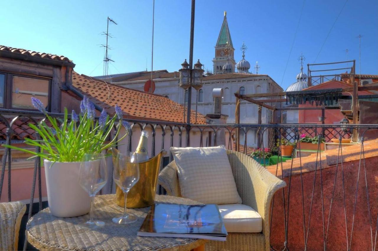 Campanile alla Canonica Design House - B&B Venecia