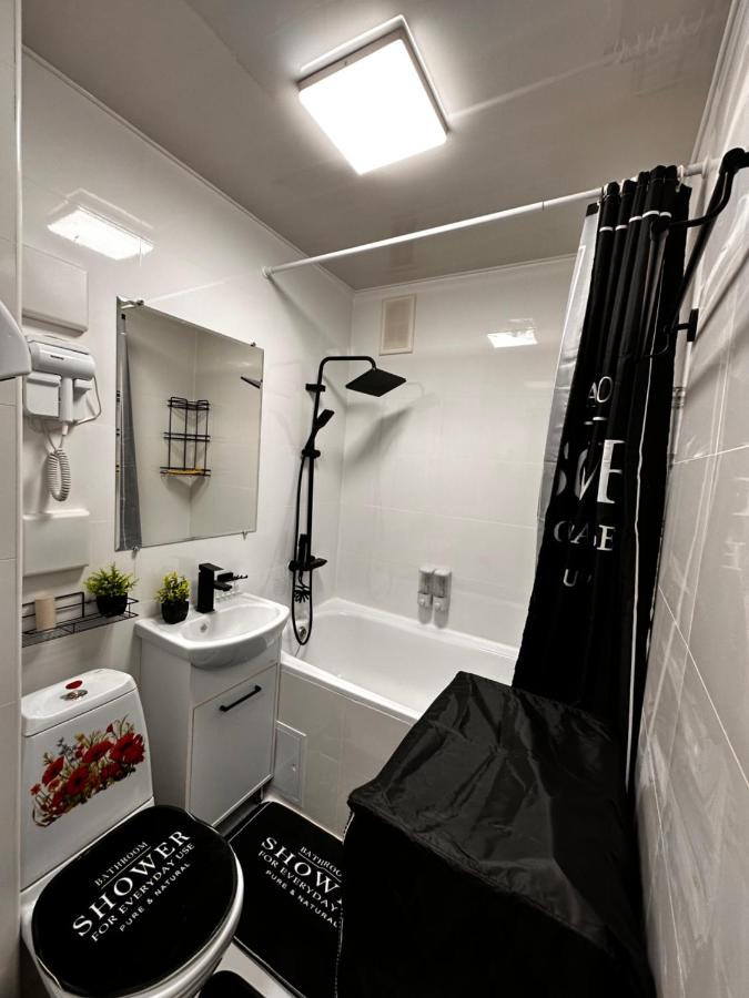 LUX flat Aktobe - Bed and Breakfast Aktobe