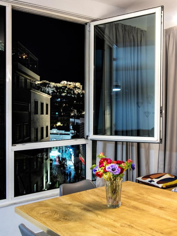 Chic New Apt with Acropolis View in Monastiraki - B&B