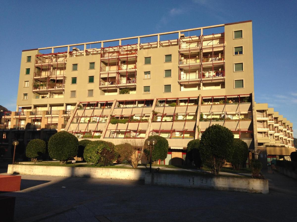 Monolocale con balcone, comodo al mare, posto auto privato - B&B