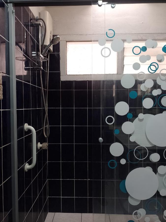 Chambre Double avec Salle de Bains Commune