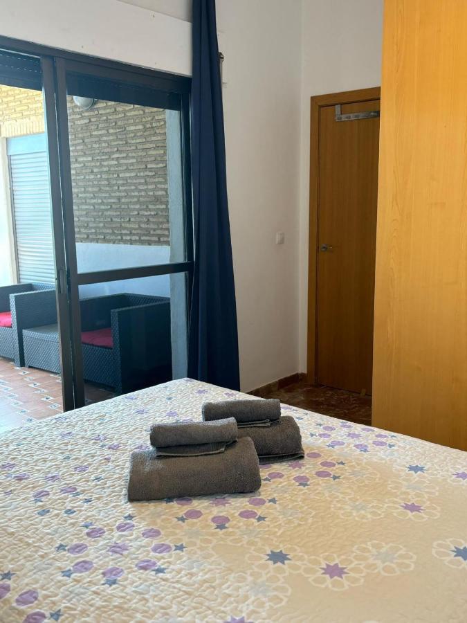 Appartamento con 2 Camere da Letto, Terrazza e Vista Mare
