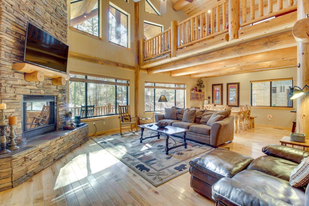 Fire Pit Cozy Winter Cabin, 45 Mi to Sunrise Park - B&B Show Low