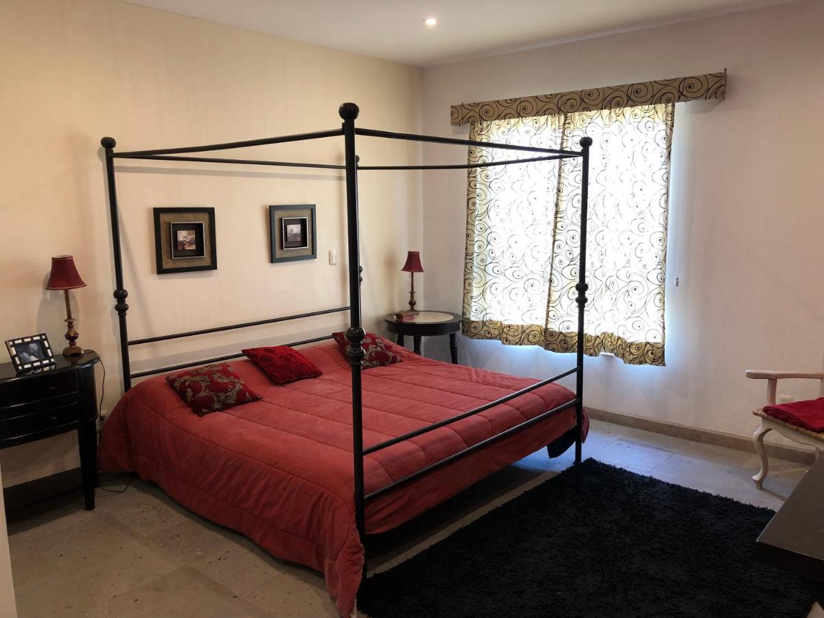 Appartamento con 4 Camere da Letto e Balcone 