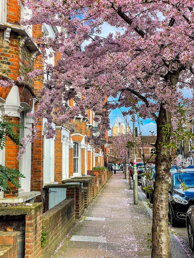 Bright Modern Large 1 Bed Flat in Battersea Clapham Junction - B&B Londra