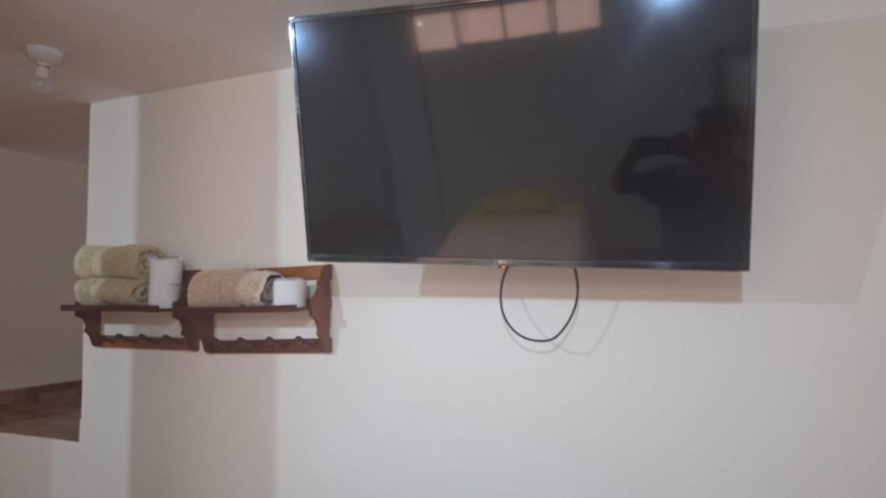 Habitación Triple con baño privado externo

